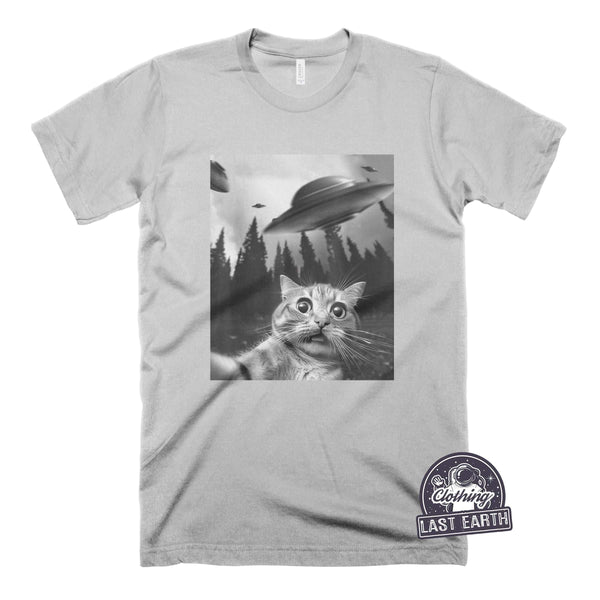 Cat with UFO Selfie-T Shirt-Last Earth Clothing